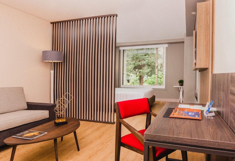 Hotel Habitel Prime Bogota Luaran gambar